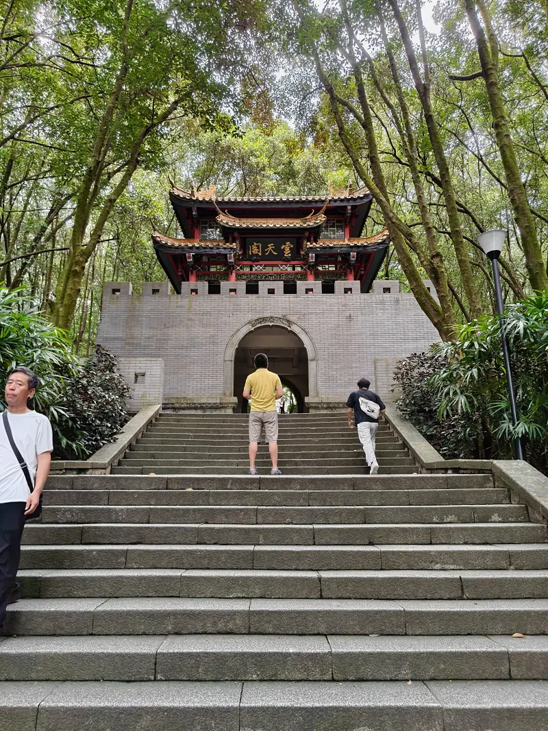 青秀山,三街两巷,特种兵般的旅游