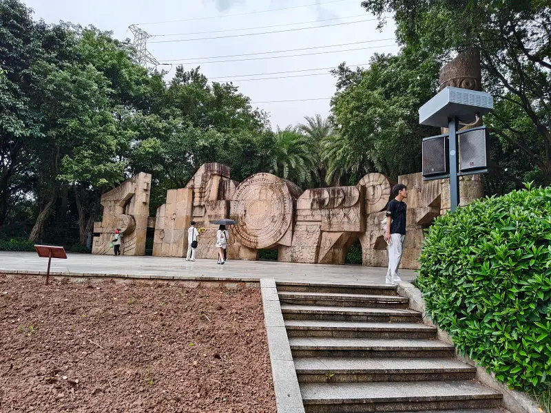 青秀山,三街两巷,特种兵般的旅游