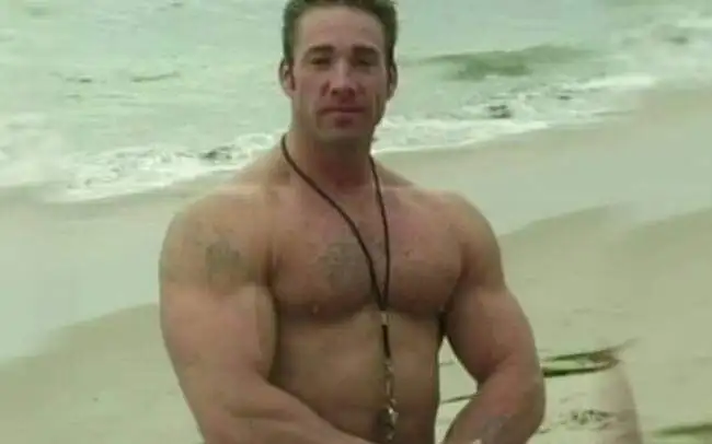 So Far Away♂