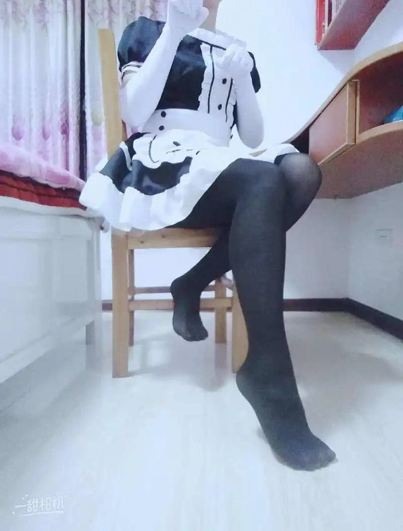 闲聊茶馆,白丝,女装,黑丝