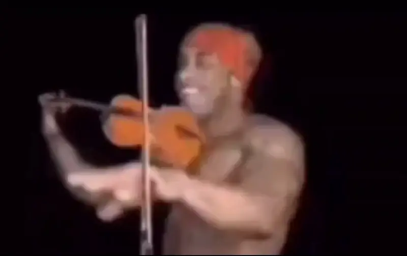 欣赏音乐