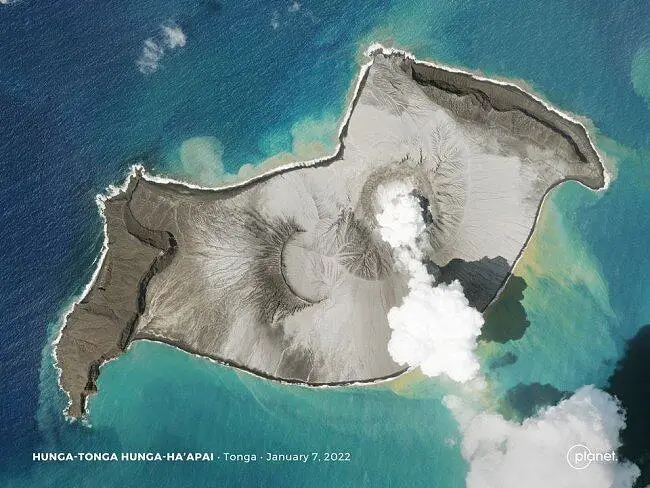 汤加火山喷发