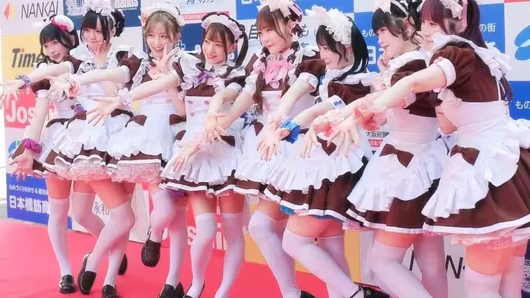 日本人的性压抑超乎你的想象🥵:2026年日本桥街头庆典开幕!要拍就好好拍你伸到裙底下干什么【幽默老日新闻速递48】 日本人的性压抑超乎你的想象🥵:2026年日本桥街头庆典开幕!要拍就好好拍你伸到裙底下干什么【幽默老日新闻速递48】