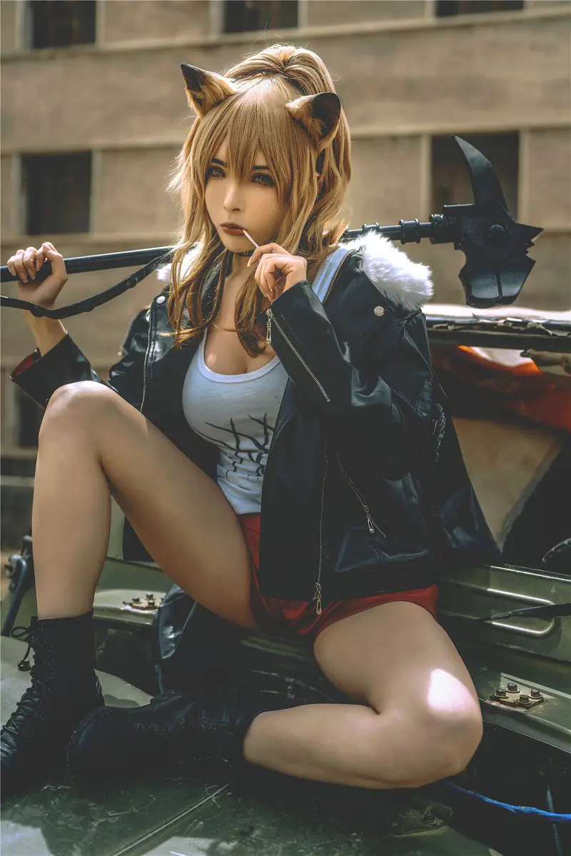 明日方舟－推进之王【cos】