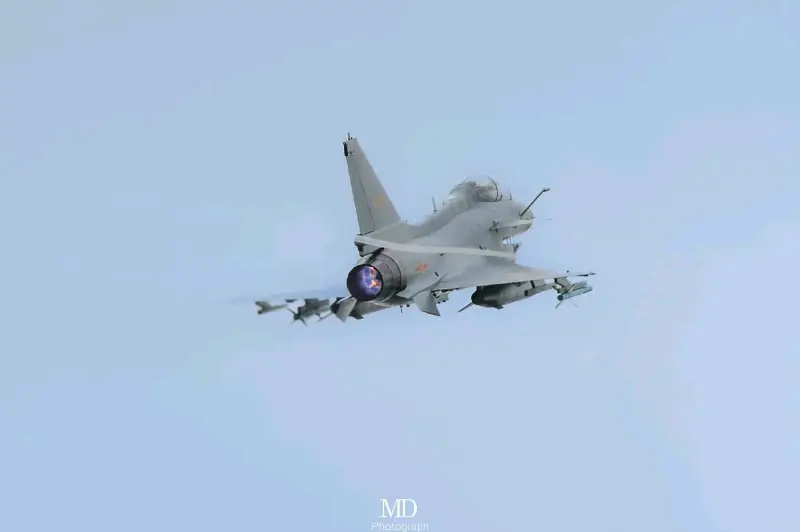 解放军,空军,PLA,空警2000,歼16,歼10
