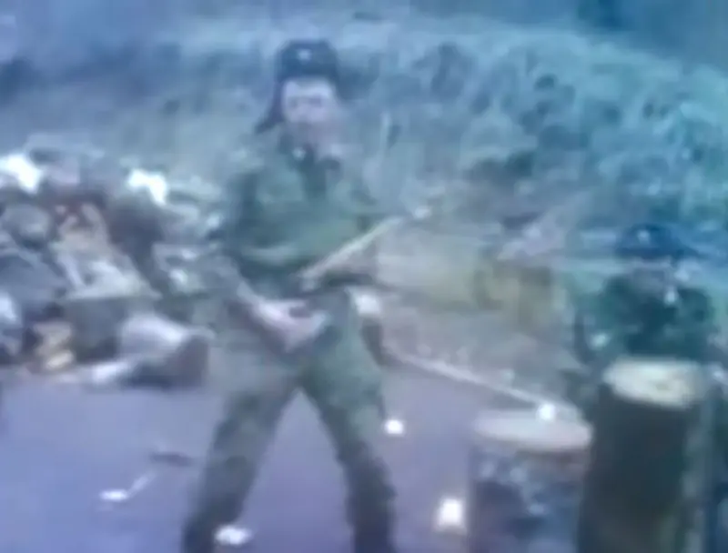 【一些古早时代的俄军搞笑视频】士兵的娱乐#3