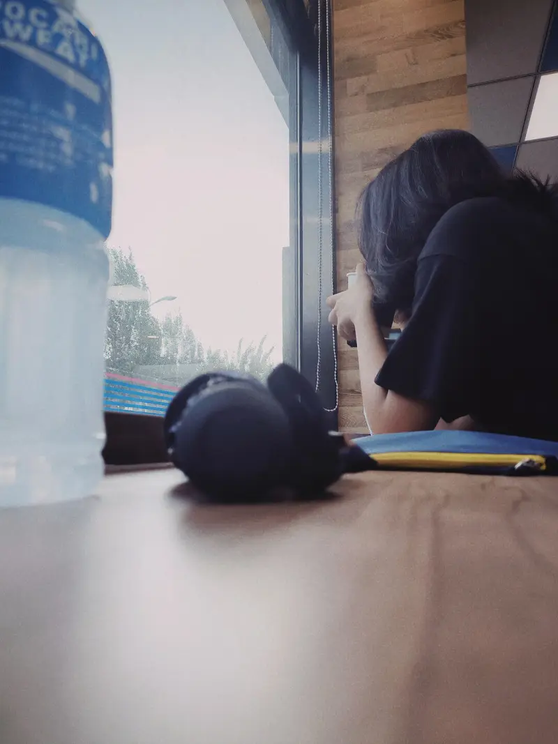水