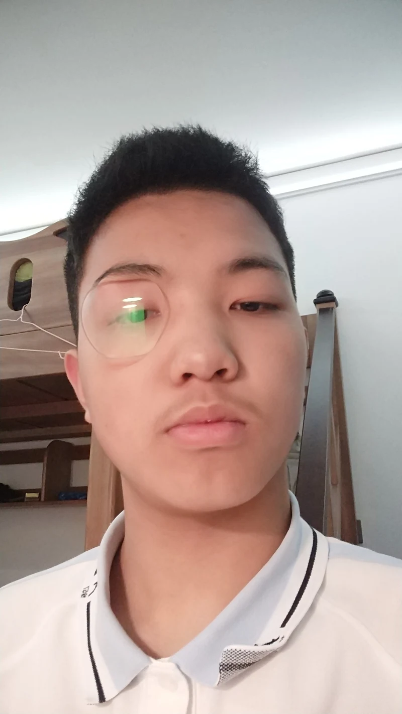 眼镜怎么戴最绅士？
