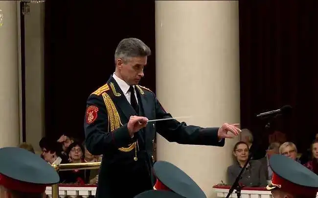 【亚历山大红旗歌舞团】В_путь!(出