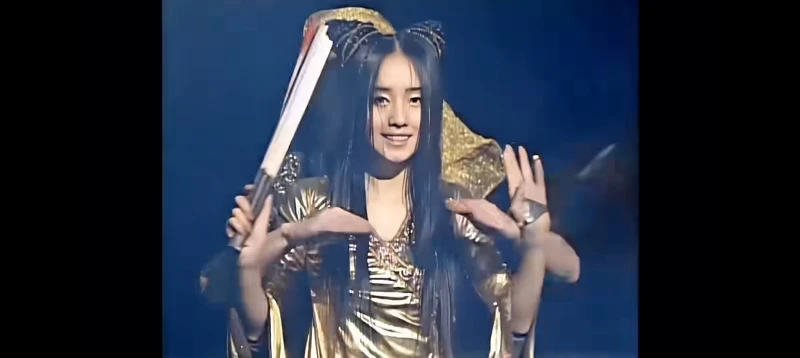 李贞贤《哇》