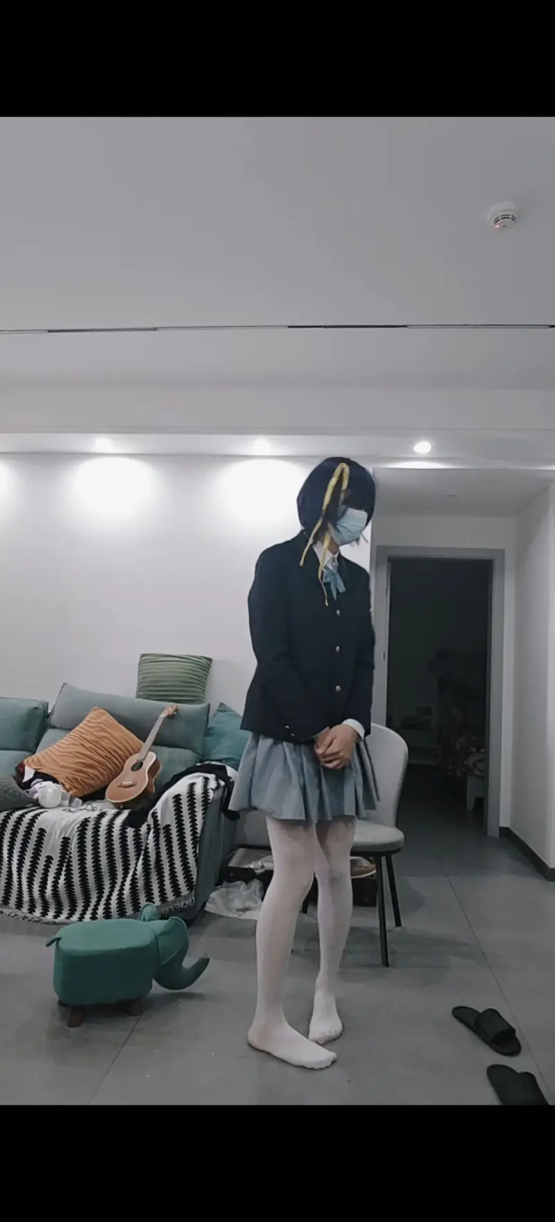 三