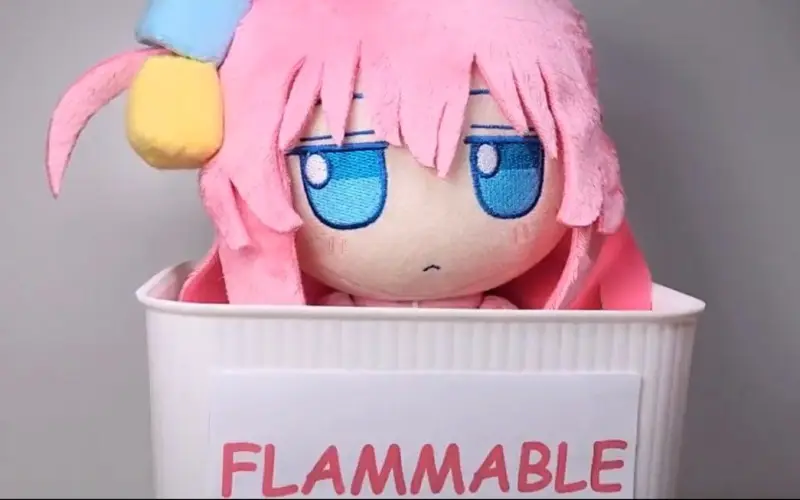 当波奇酱变成了FUMO!