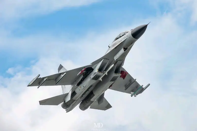 解放军,空军,PLA,空警2000,歼16,歼10