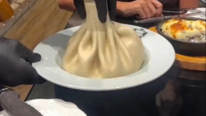 中国小吃灌汤包传到国外后，