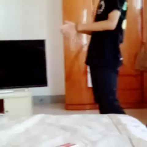 能让旧iOS死机的那条秒拍视频
