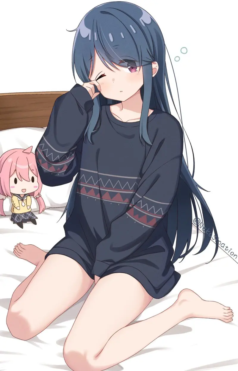 【摇曳露营】：志摩凛